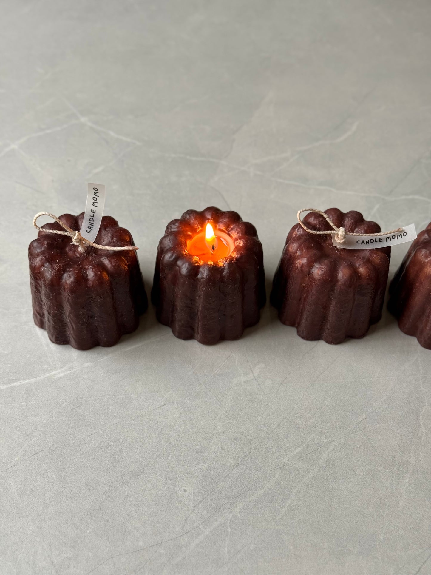 Canelé candle